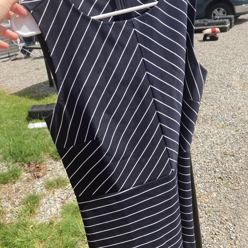Ann Taylor blue pin stripe top small